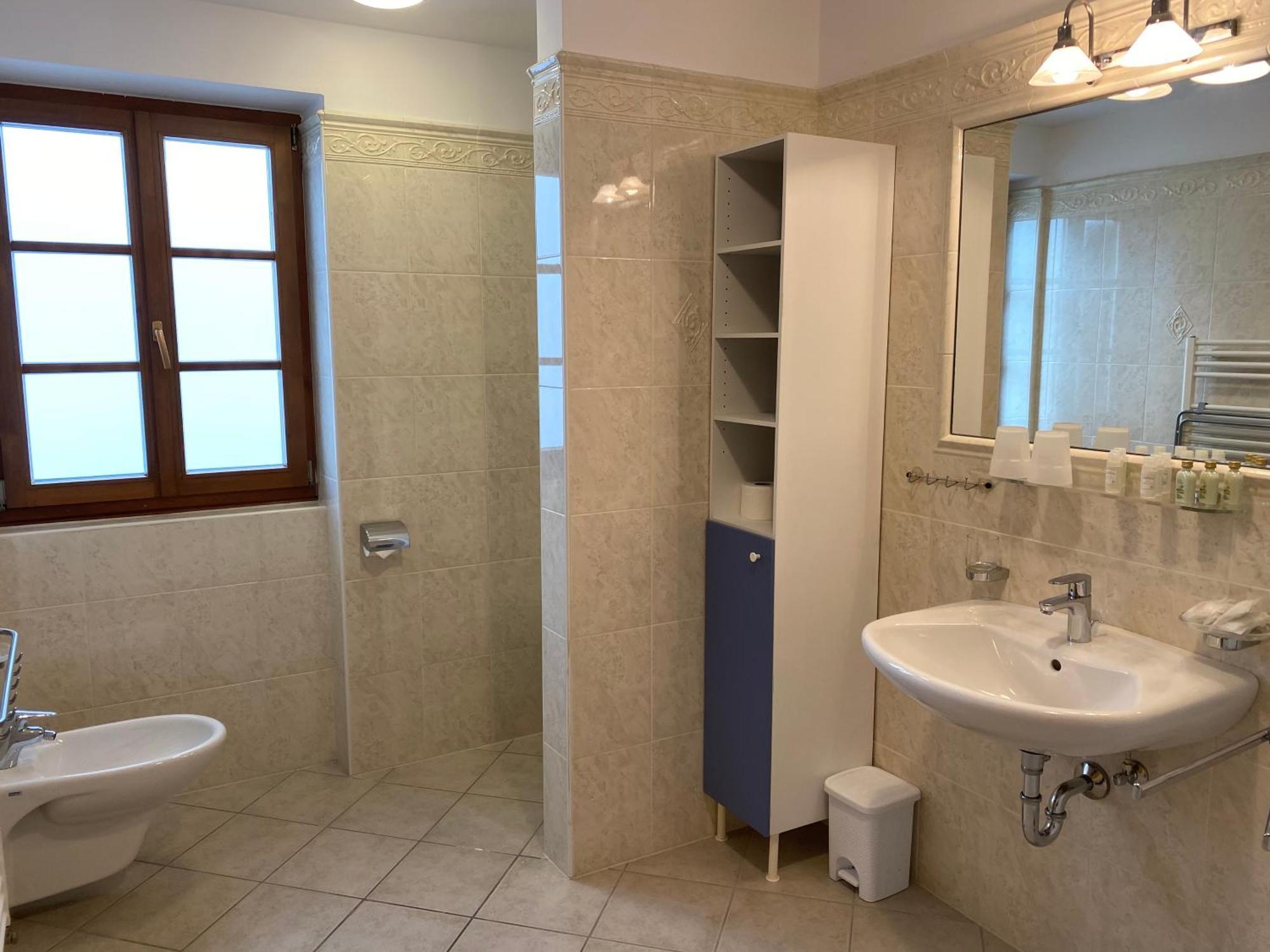 Villa Santer Dobbiaco Rom bilde